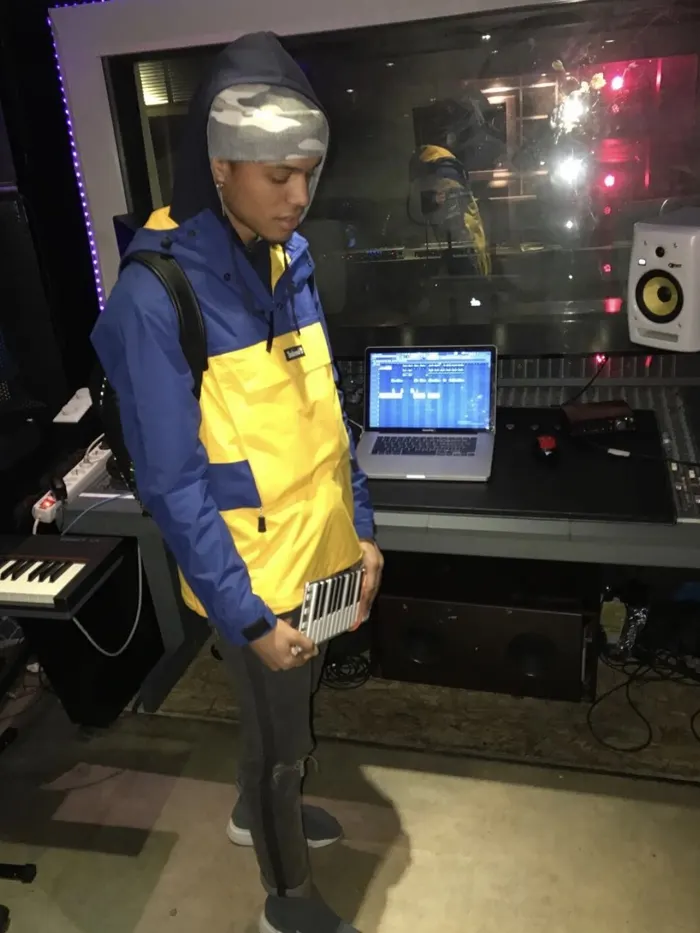 RONIMARTIR in the studio